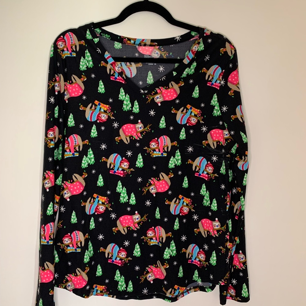 No Boundaries Sleepy Sloth Christmas Shirt XXL